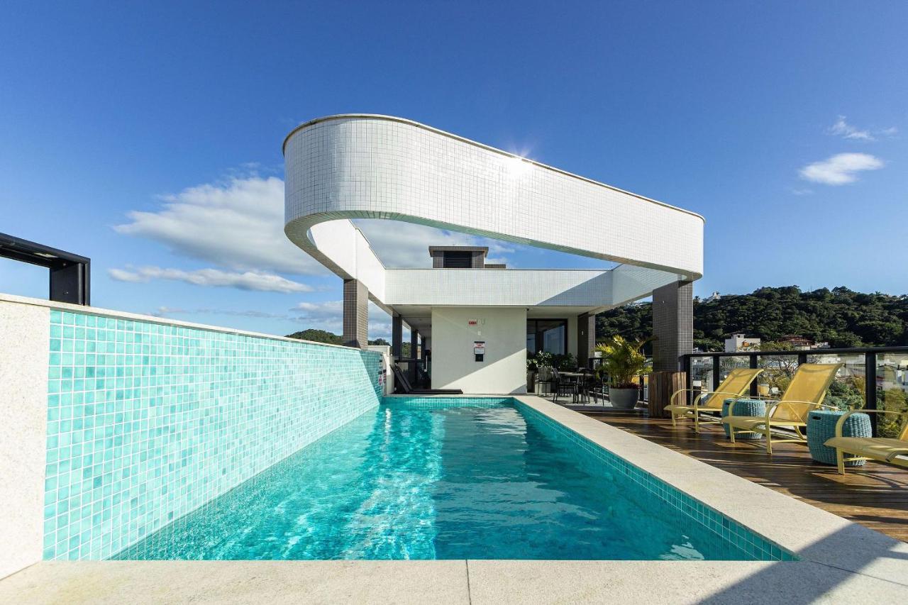 Aion Suites 303 - Lindo Apartamento Com Vista Para O Mar, A 60M Da Praia De Bombinhas, Com Piscina E Academia No Rooftop. ภายนอก รูปภาพ