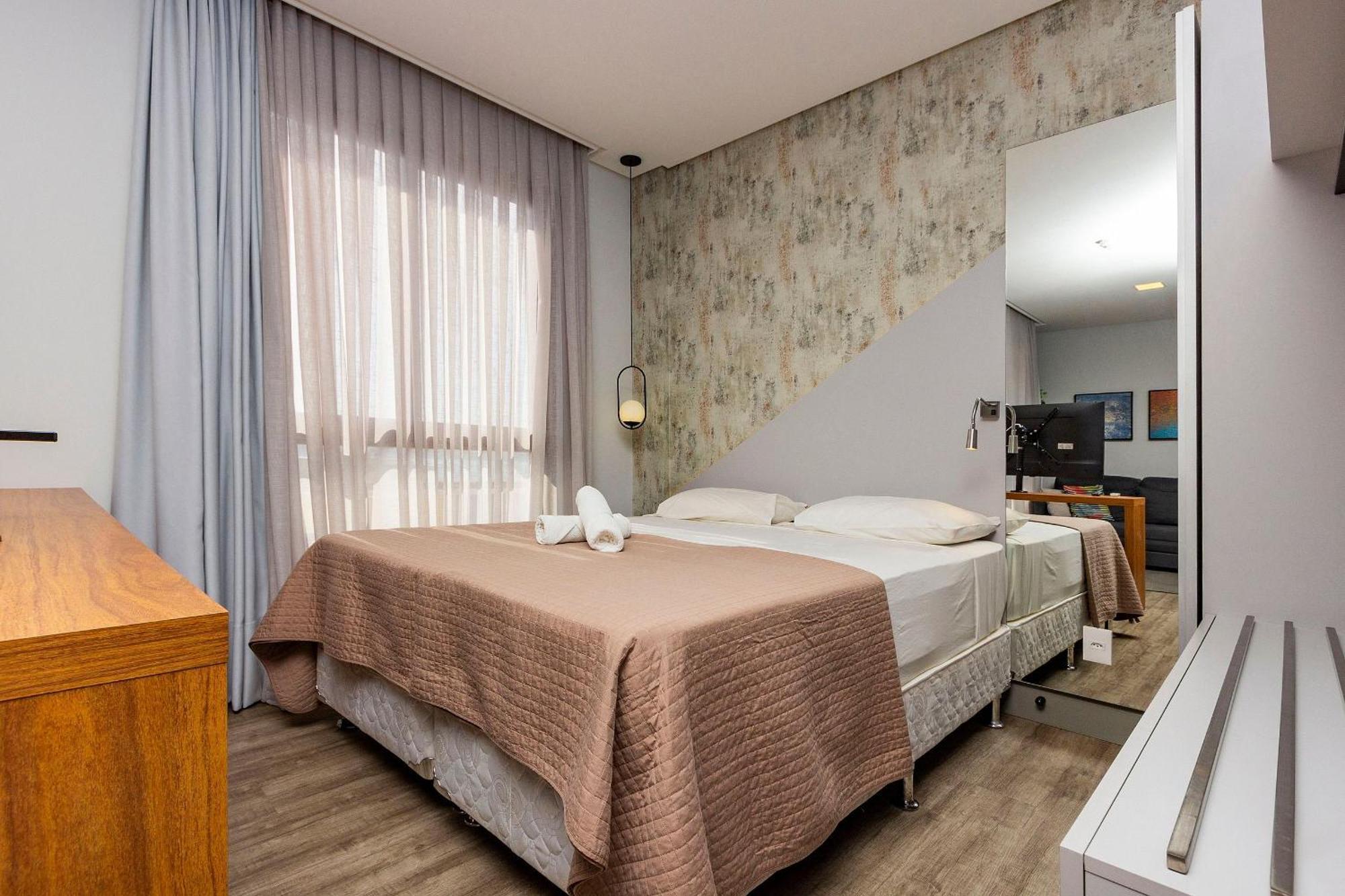 Aion Suites 303 - Lindo Apartamento Com Vista Para O Mar, A 60M Da Praia De Bombinhas, Com Piscina E Academia No Rooftop. ภายนอก รูปภาพ
